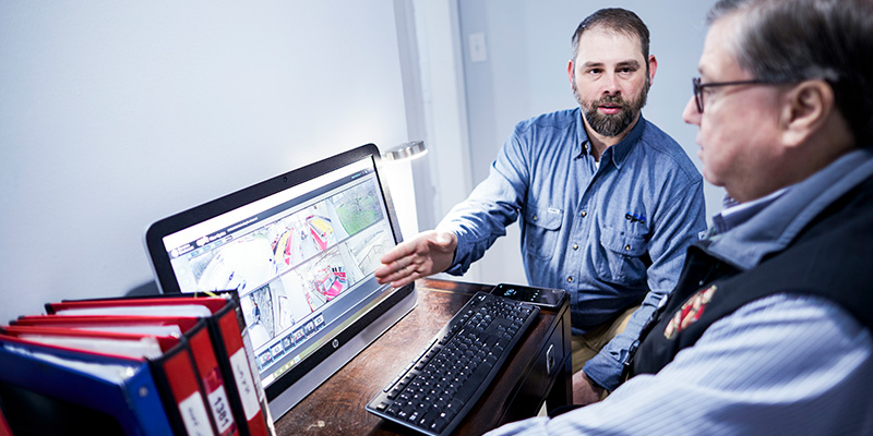 Never lose critical footage. Dual recording saves video in the cloud and on an optional SD card. icon