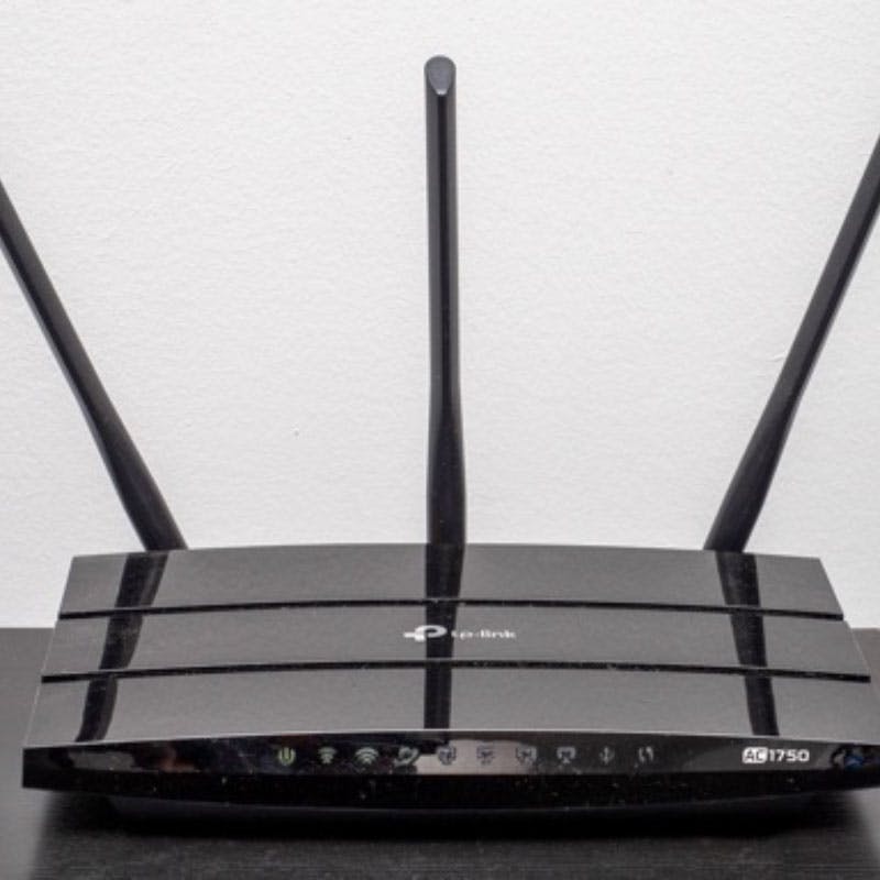 the difference in modems and routers