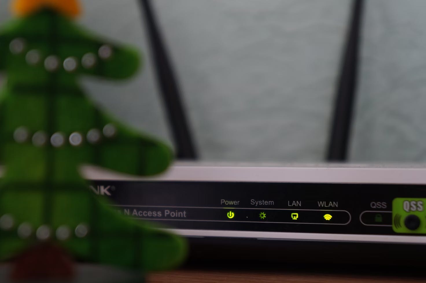 flicker Minefelt automat The Best Place to Put Your Router | EPB