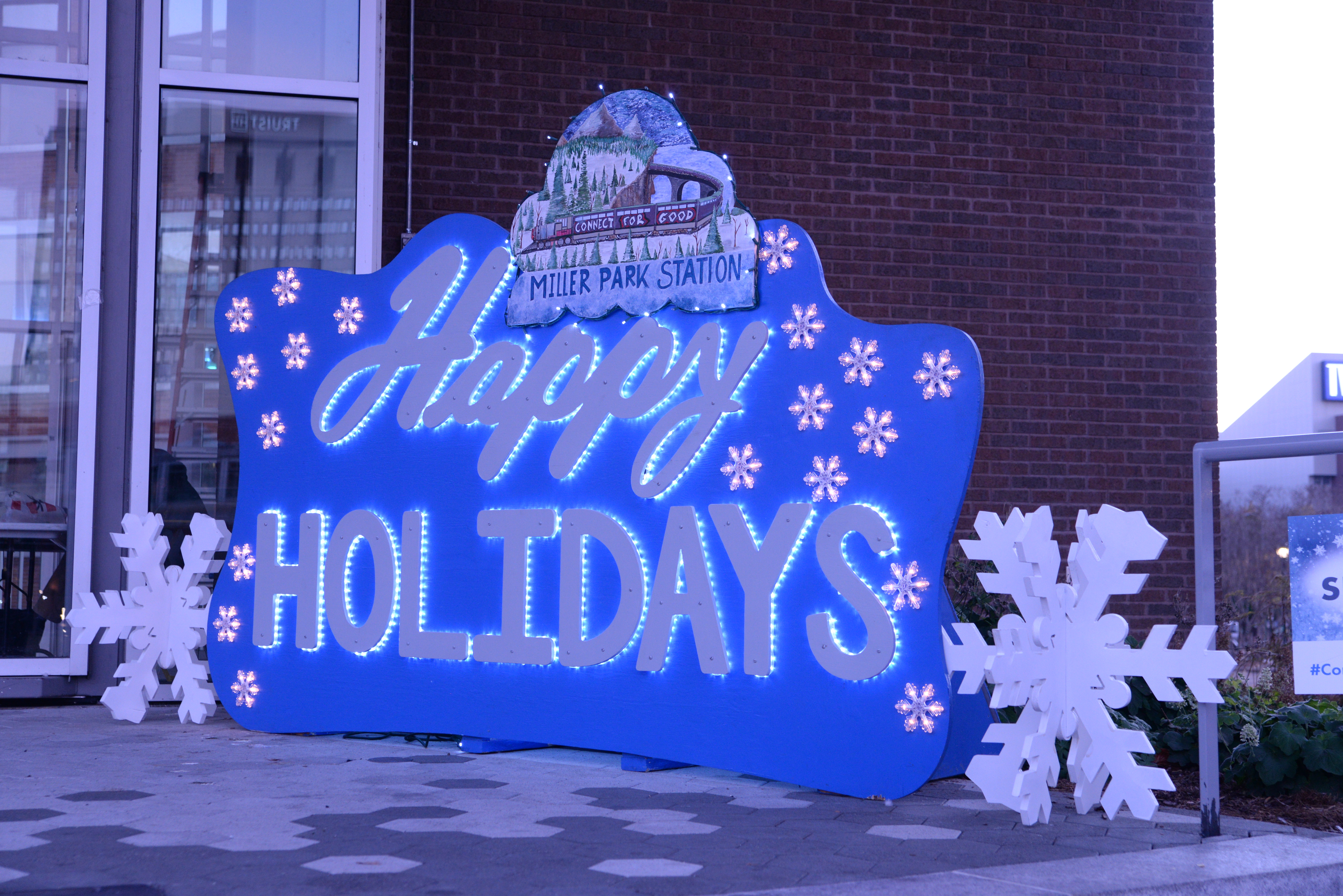 EPB reveals "Chattanooga Polar Palooza" as holiday window theme EPB