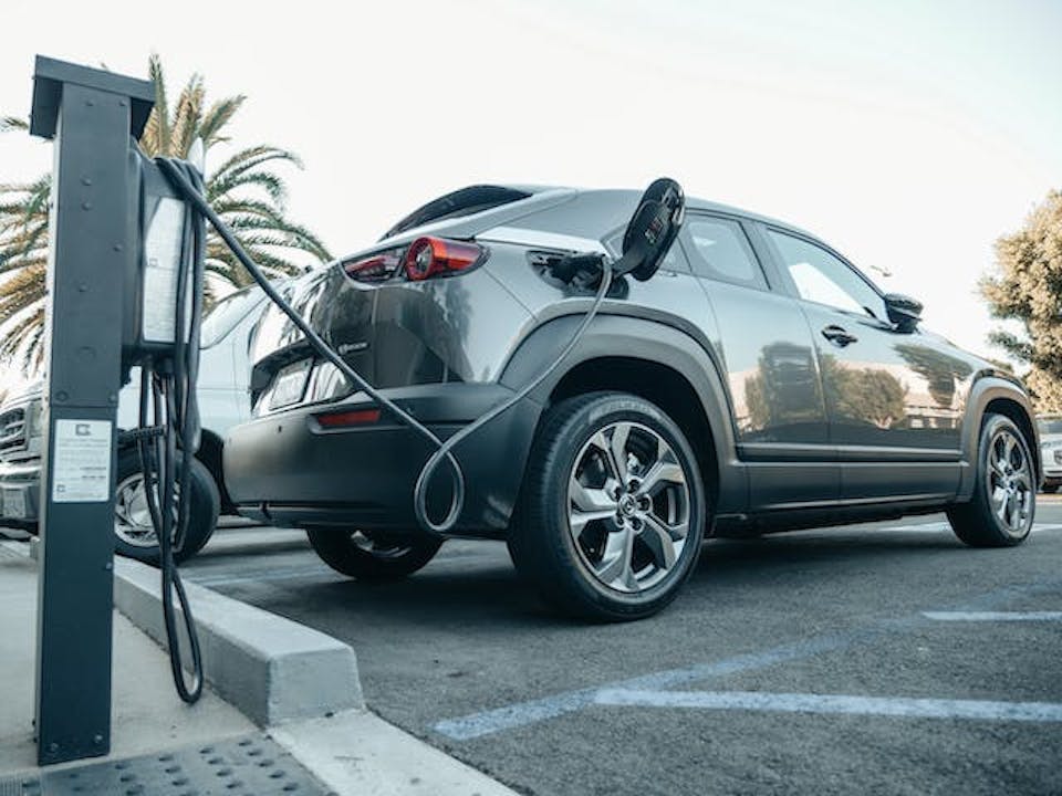 Are Electric Cars Worth Buying? Pros & Cons of EVs EPB
