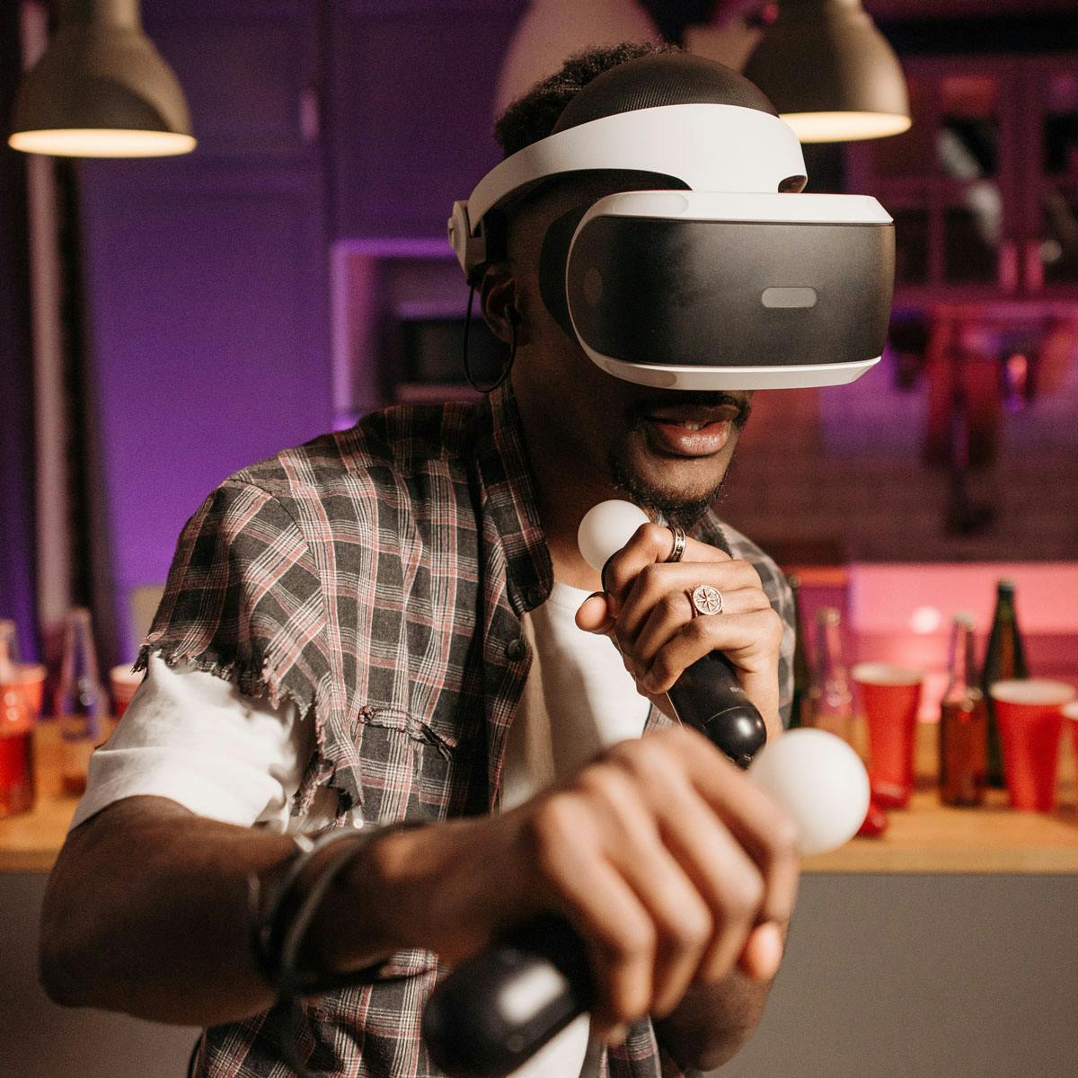 Low latency gives VR gamers a more immersive, enjoyable experience.