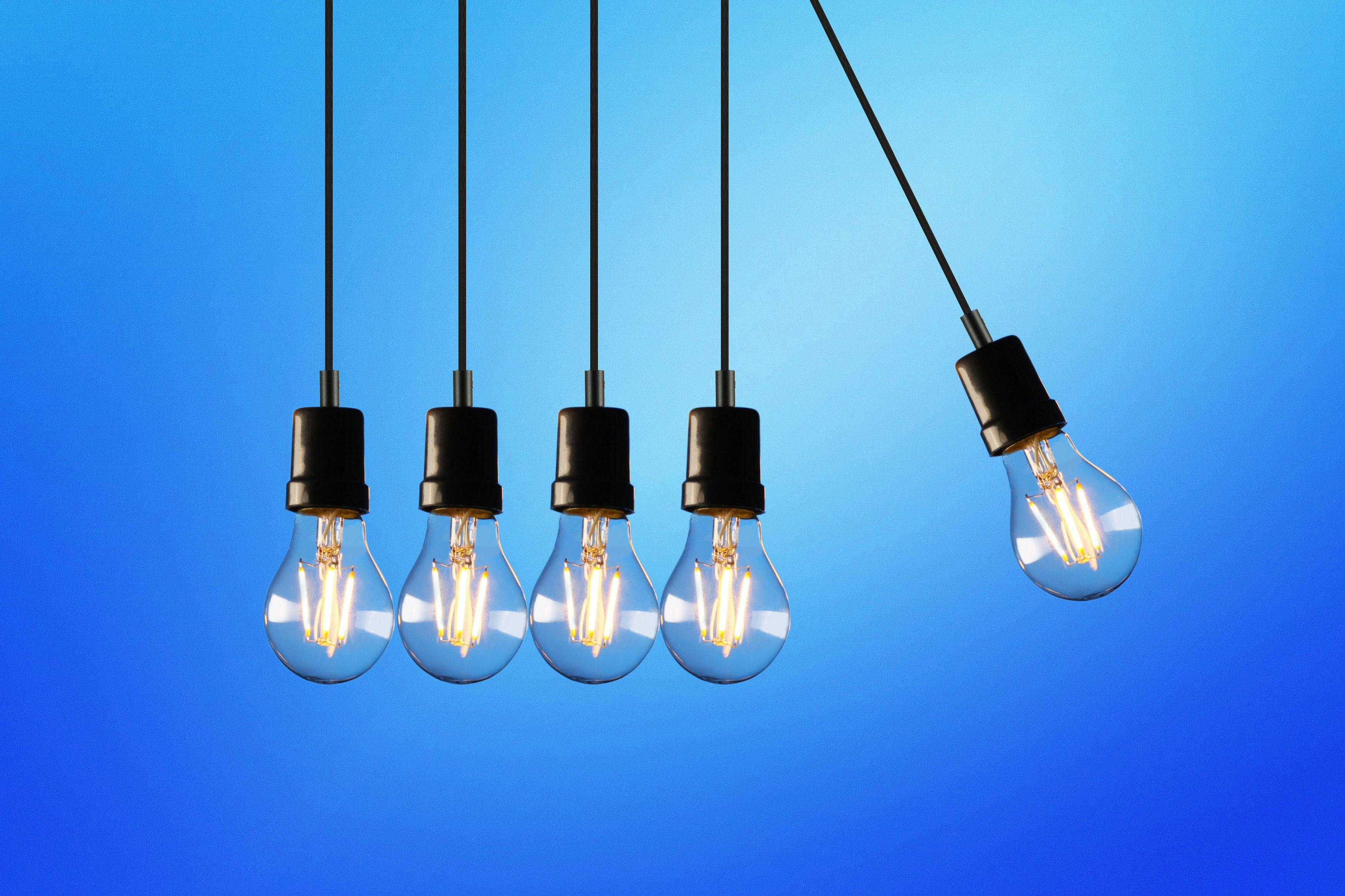 Which light bulbs work with dimmer switches
