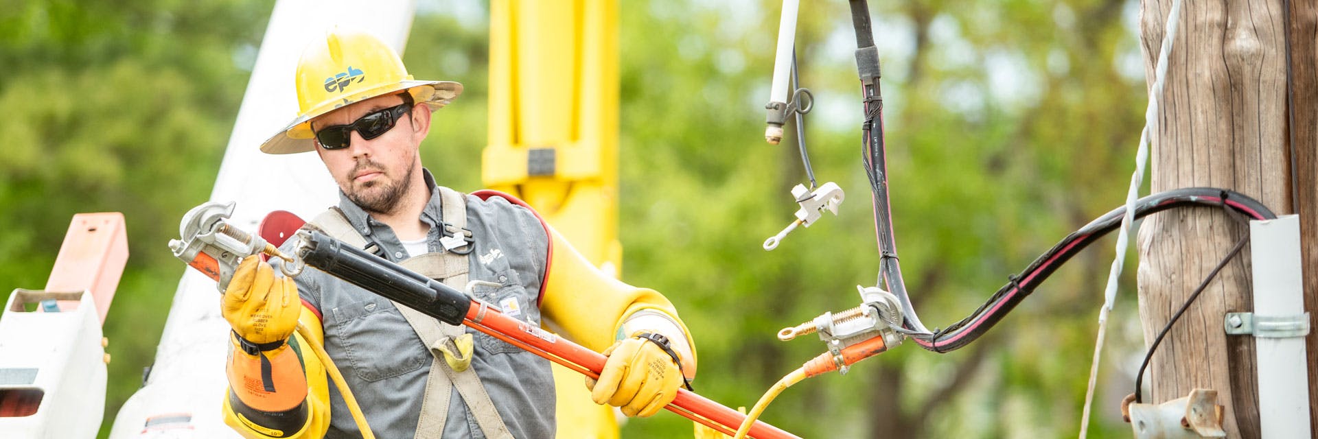 lineman-1920x640.jpg