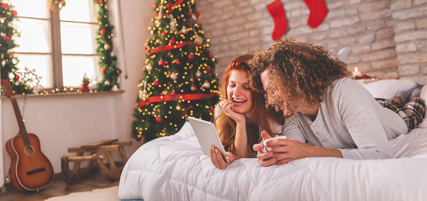 xmas-gig-upsell-couple.jpg
